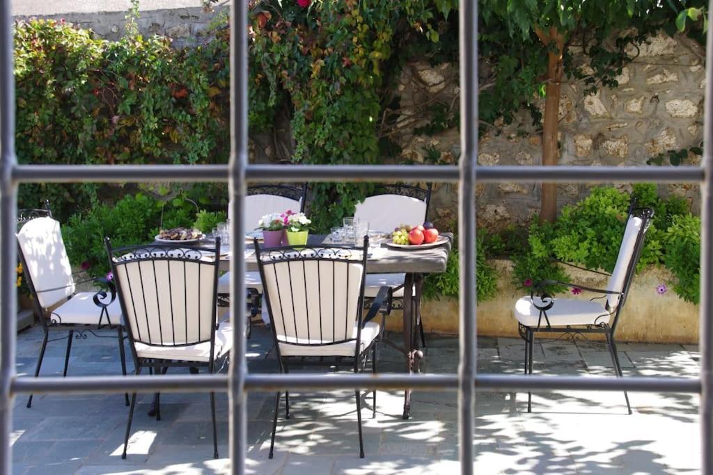 Villa 1853, Spetses Ground Floor ภายนอก รูปภาพ
