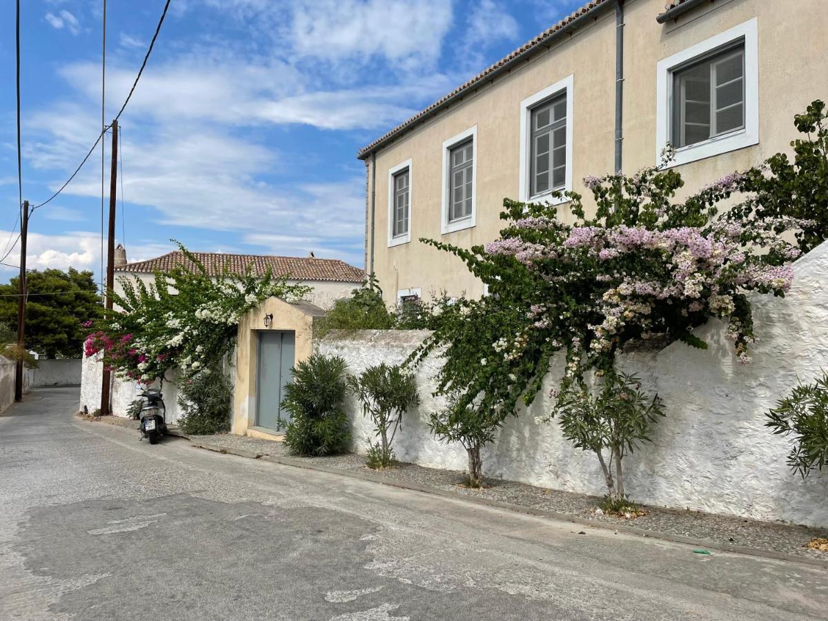 Villa 1853, Spetses Ground Floor ภายนอก รูปภาพ